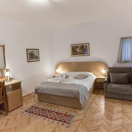 Pensiunea San Gennaro Меркуря-Чук Экстерьер фото